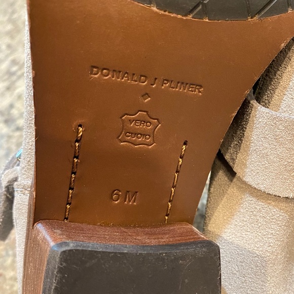 Donald J Pliner gray suede ankle boots - Picture 6 of 6